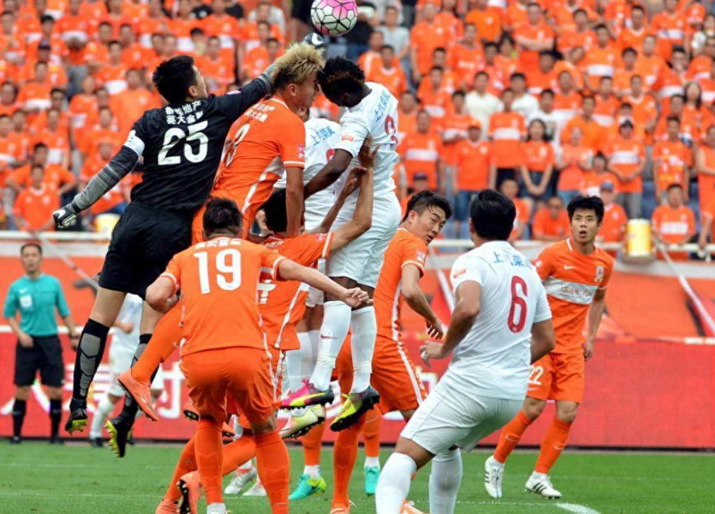 包含加时末段体能课后;山东泰山完成体检备战葡超;球迷炸锅;心理建设被强调的词条 包含加时末段体能课后;山东泰山完成体检备战葡超;球迷炸锅;心理建设被强调的词条